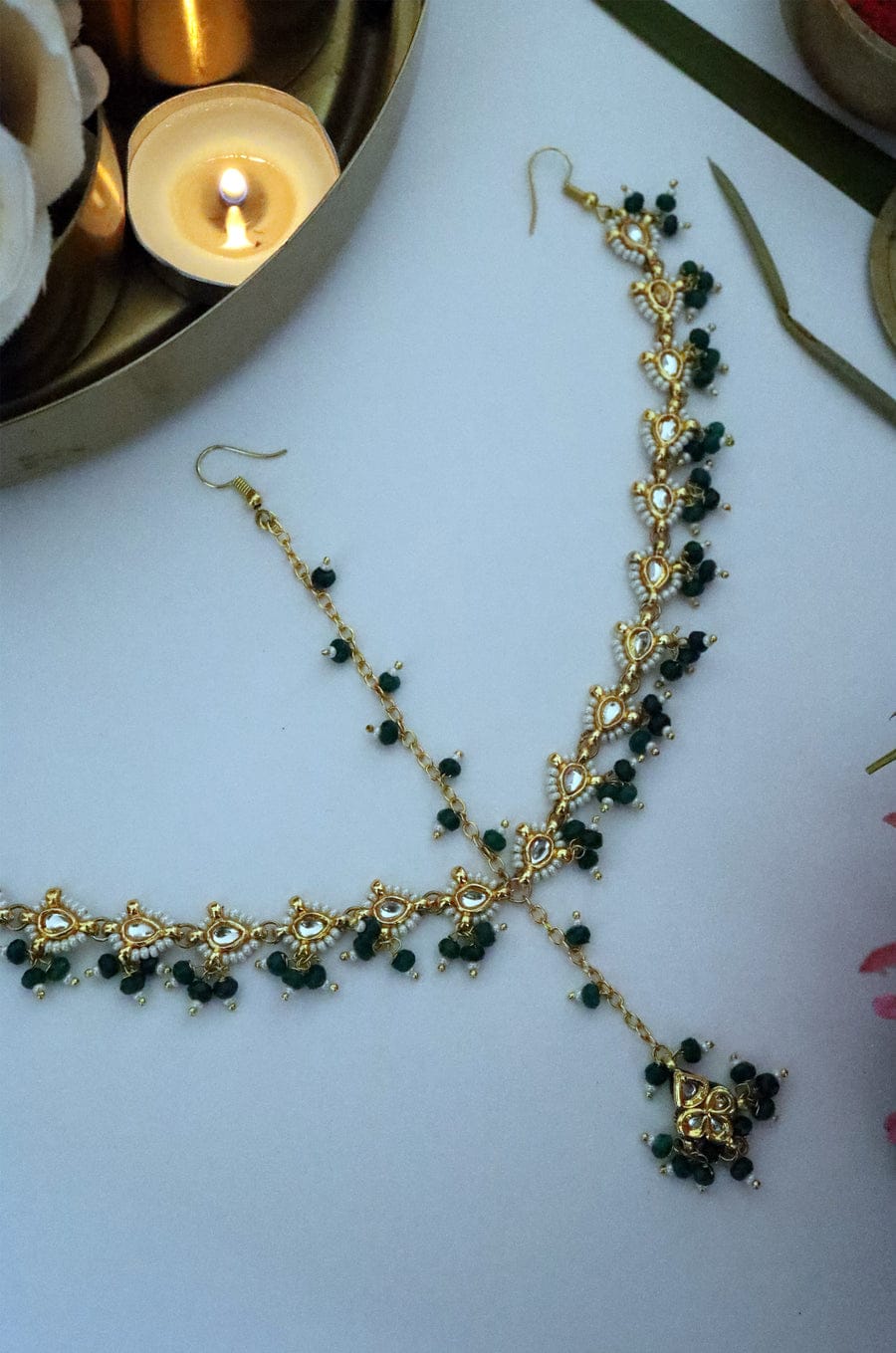 Gold-Plated White Kundan-Studded & Pearl Beaded Hair Band Mathapatti - Image 6