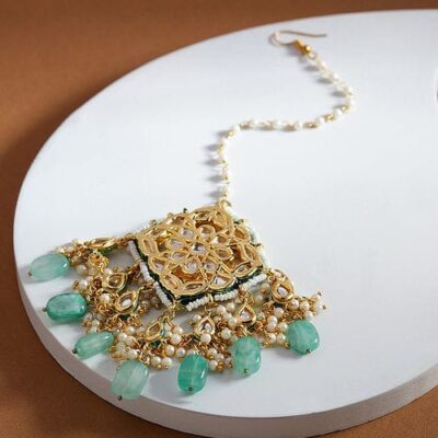 Gold-Toned Kundan-Studded Maangtika