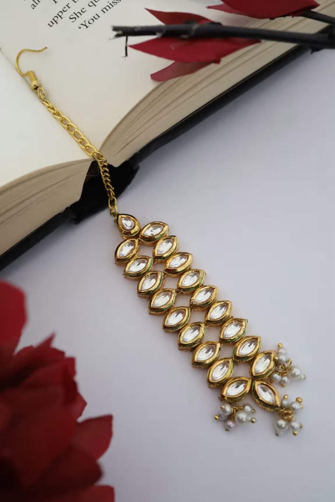 Kundan Maangtika