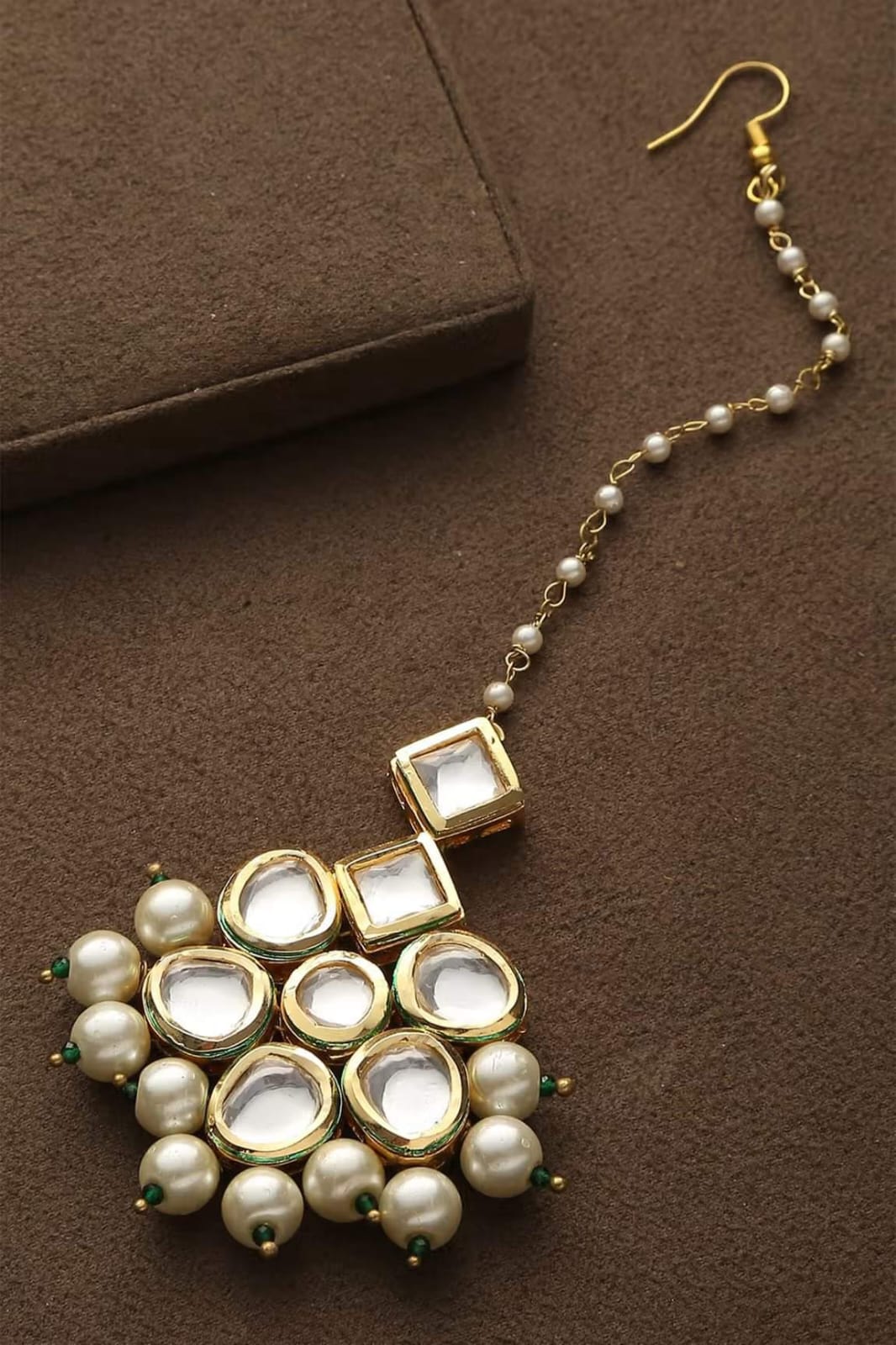 Kundan Maangtika