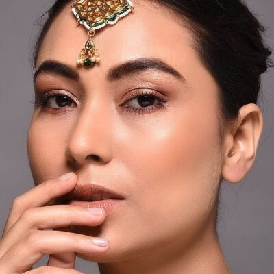 Gold Tone Kundan Maangtika