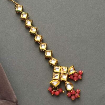 Kundan Maangtika