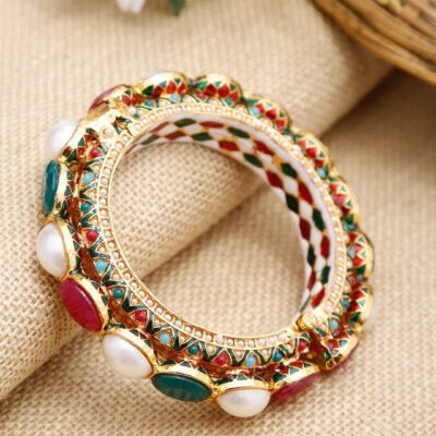 Gold-Plated Kundan Studded & Pearls Beaded Bangle