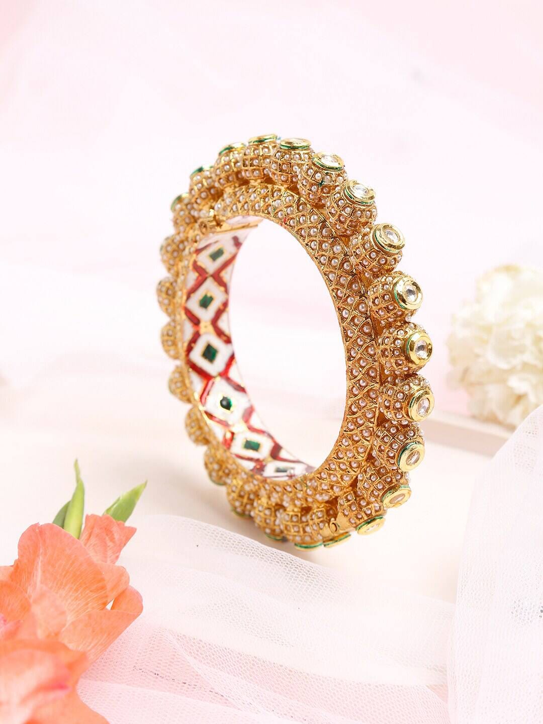 JADAU KUNDAN WITH MULTI STONE BIG BANGLE SET