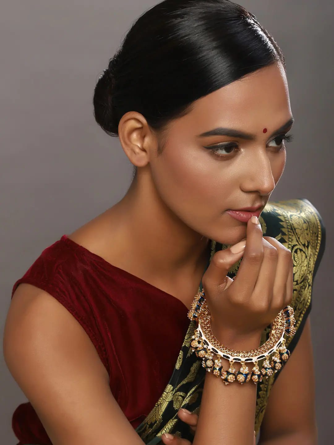 JADAU KUNDAN WITH MULTI STONE BIG BANGLE SET - Image 2