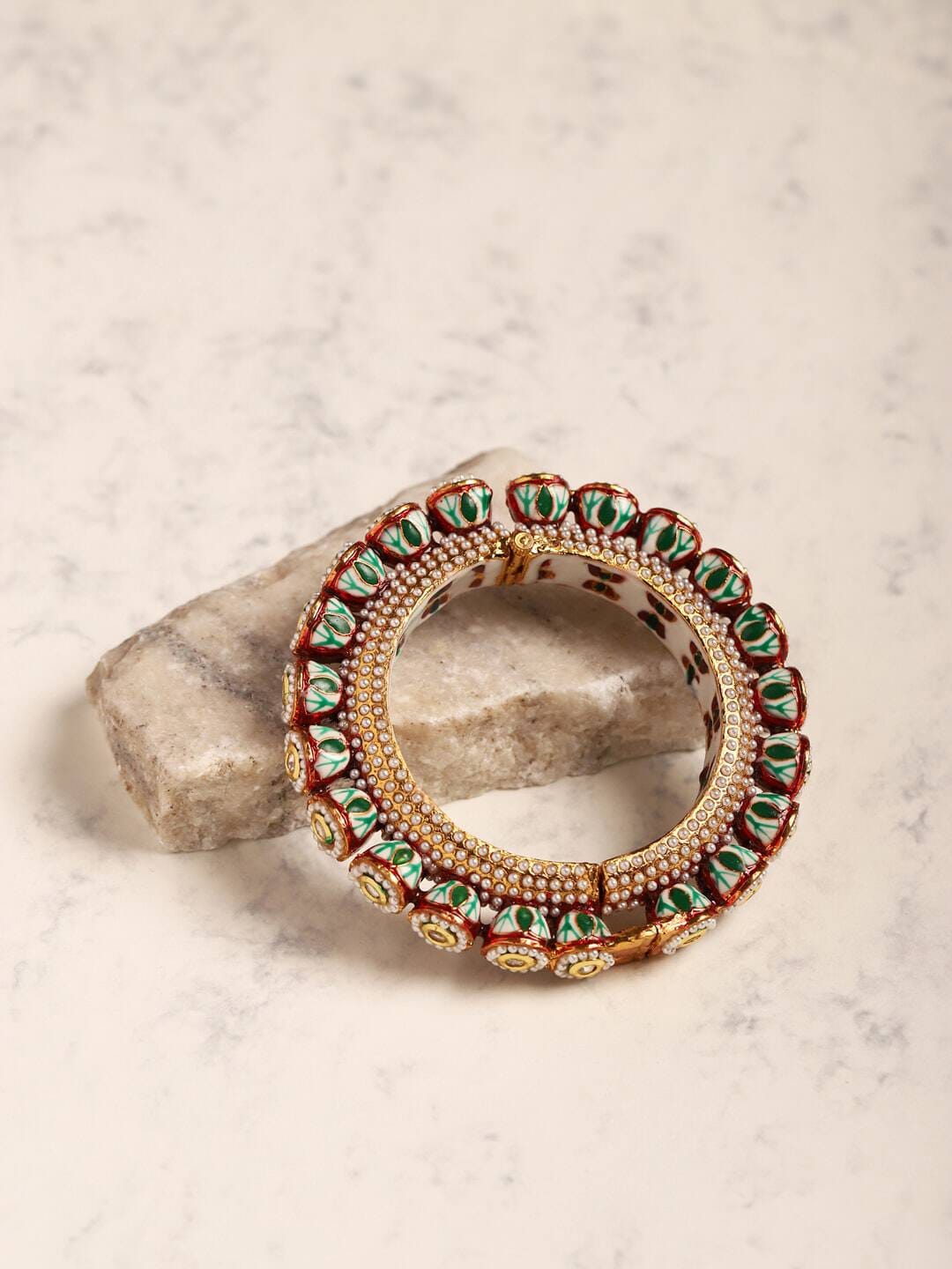 JADAU KUNDAN WITH MULTI STONE BIG BANGLE SET