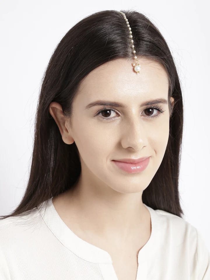 Gold-Toned Off-White Beaded Maangtikka - Image 2