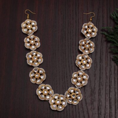 Gold Plated Kundan Studded & Beaded Matha Patti