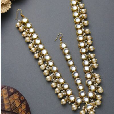 Kundan Gold Tone With Shell Pearls Maathapatti