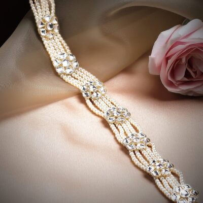 Gold Tone Kundan Mathapatti