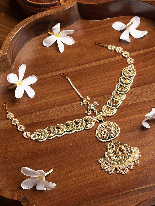 Gold Plated Artificial Stones Pearl Cluster Mathapatti