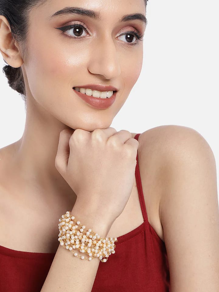 Multistrand Pearls Bracelet - Image 3
