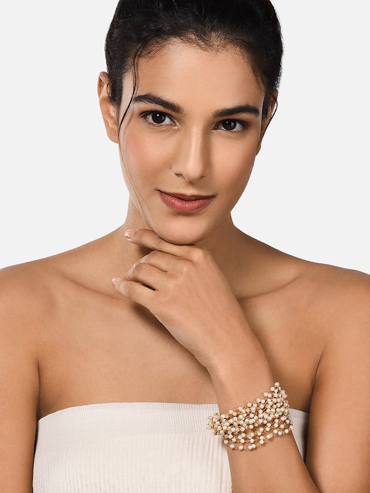 Multistrand Pearls Bracelet - Image 2