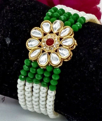 Multistrand Pearls Bracelet