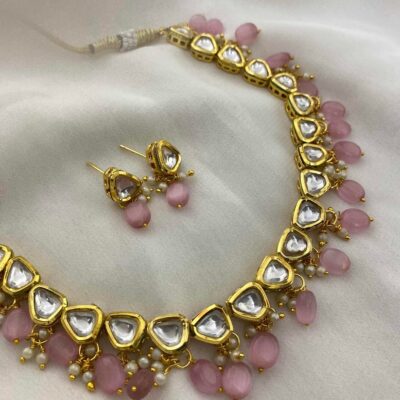 Kundan Necklace With Monalisa Beads