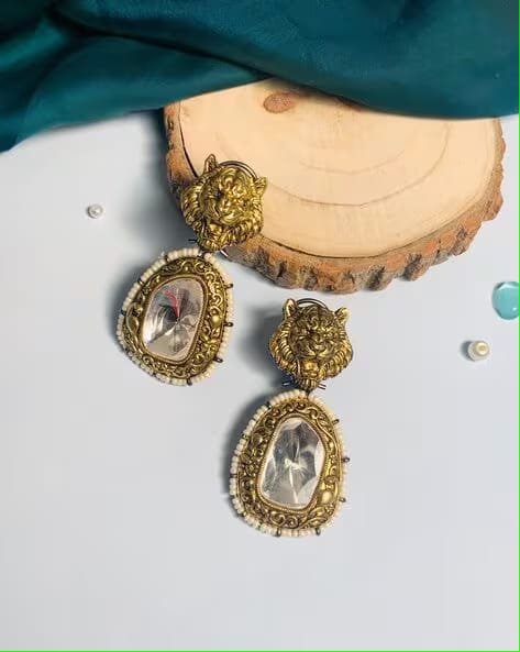 EXCLUSIVE DESIGNER STATEMENT EARRINGS - Image 3