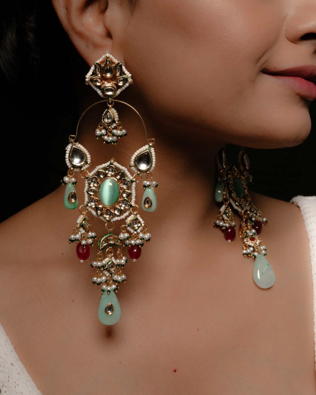 Kundan And Pearl Earrings - Image 3