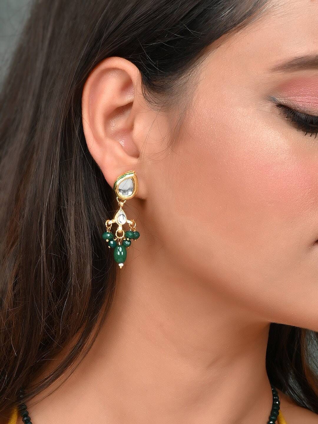 Gold-Plated Green & White Kundan Studded & Beaded Jewellery Set - Image 3