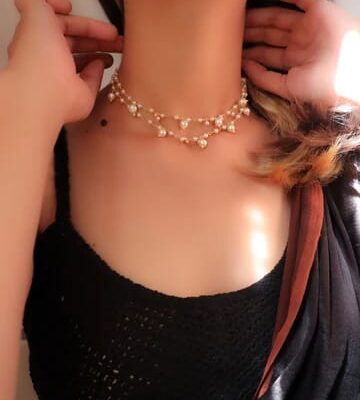 White Peral Necklace