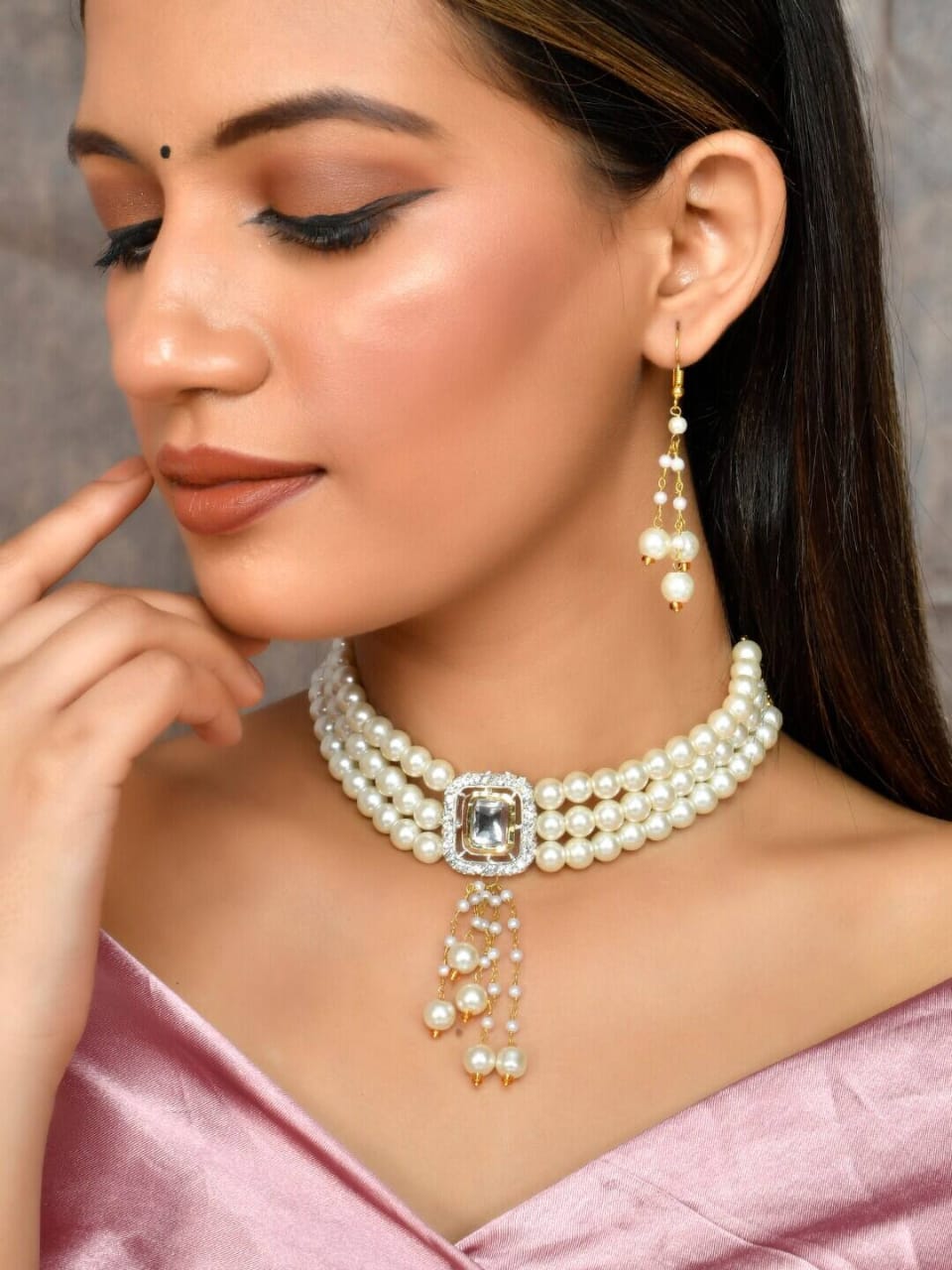 Kundan Necklace With Earrings - Image 2