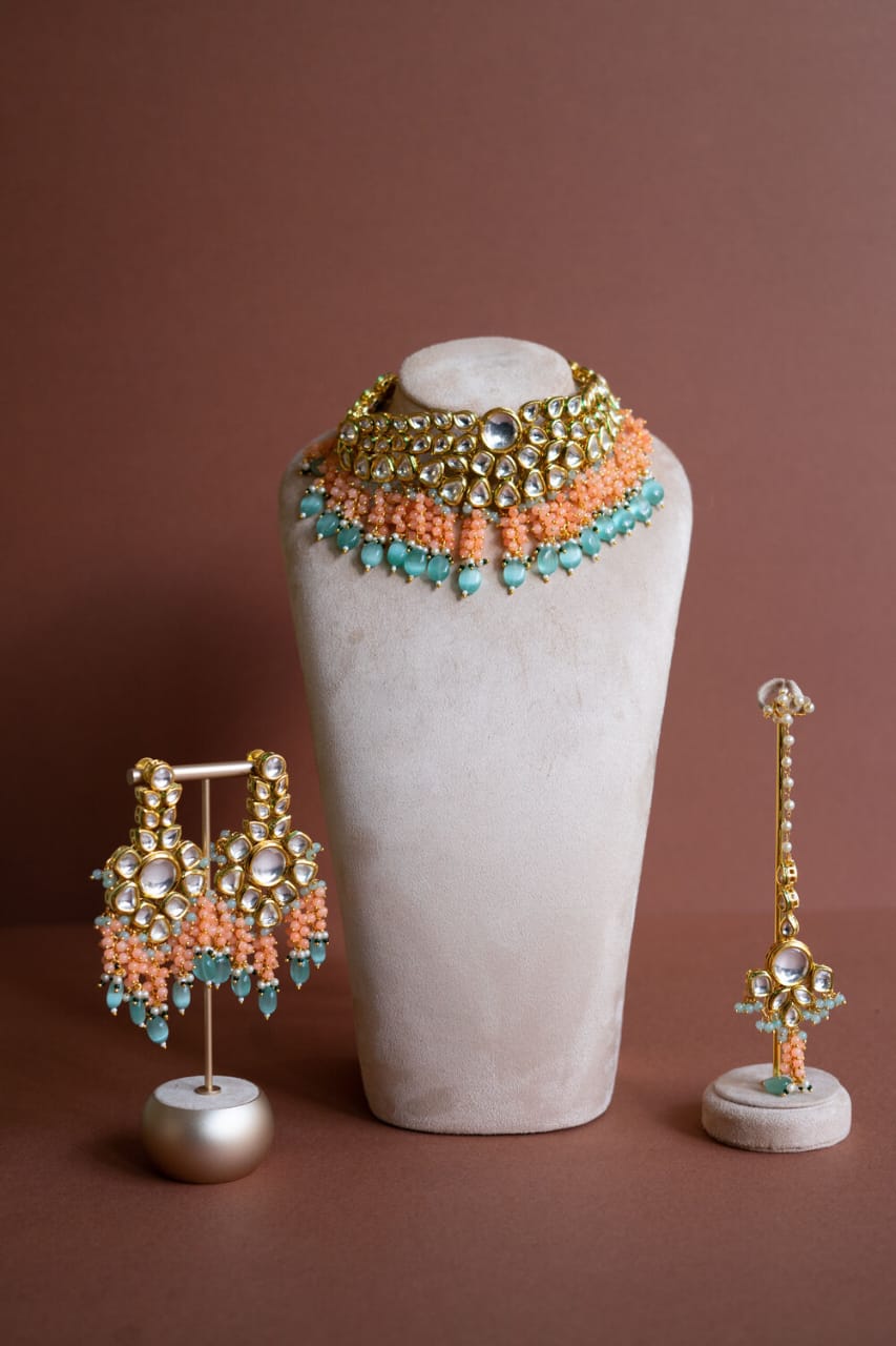 The latest Kundan jewellery Set