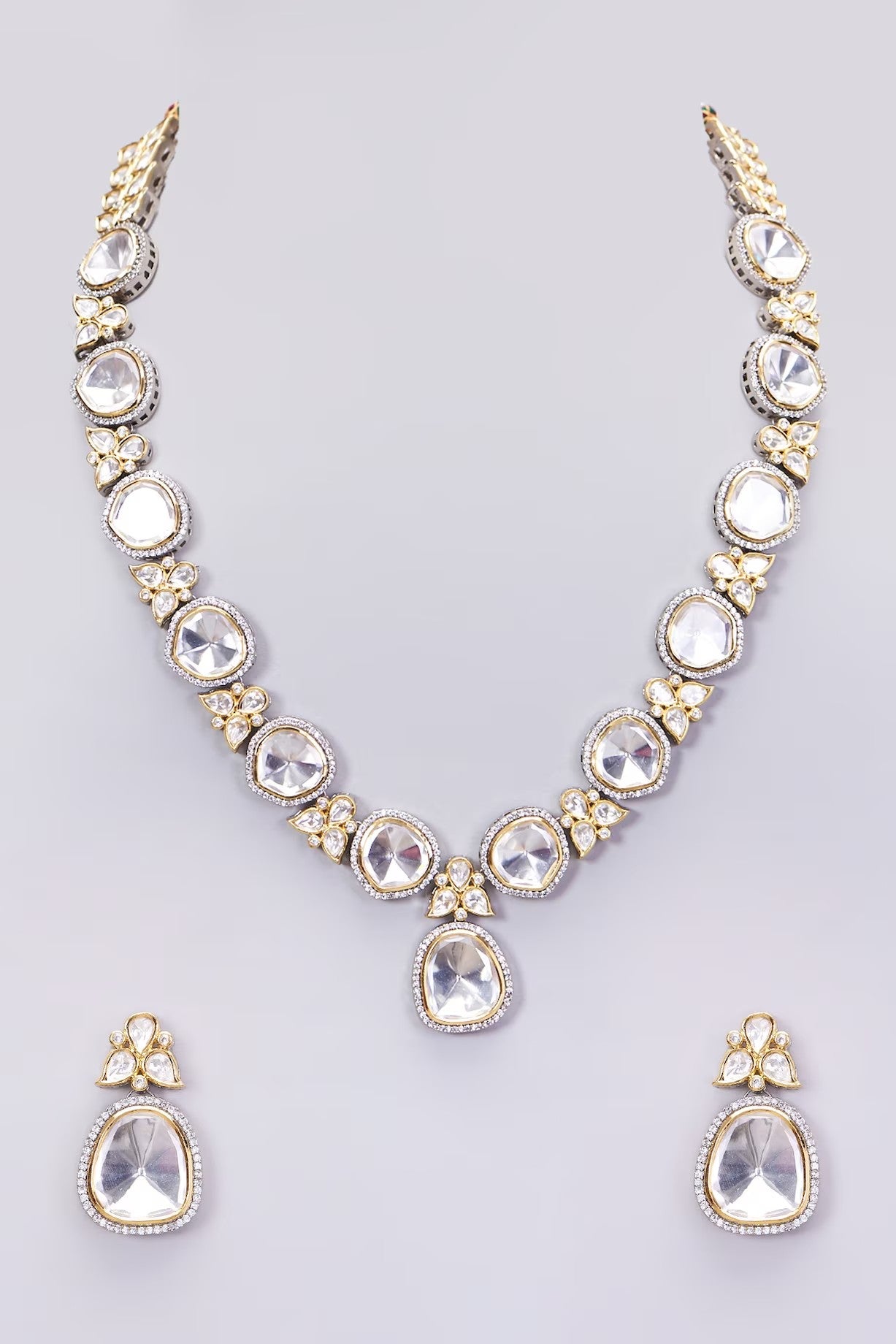 Embellished Silver Foil Polki Necklace Set
