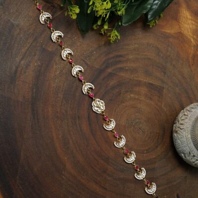Gold Plated Kundan & Pearl Mathapatti