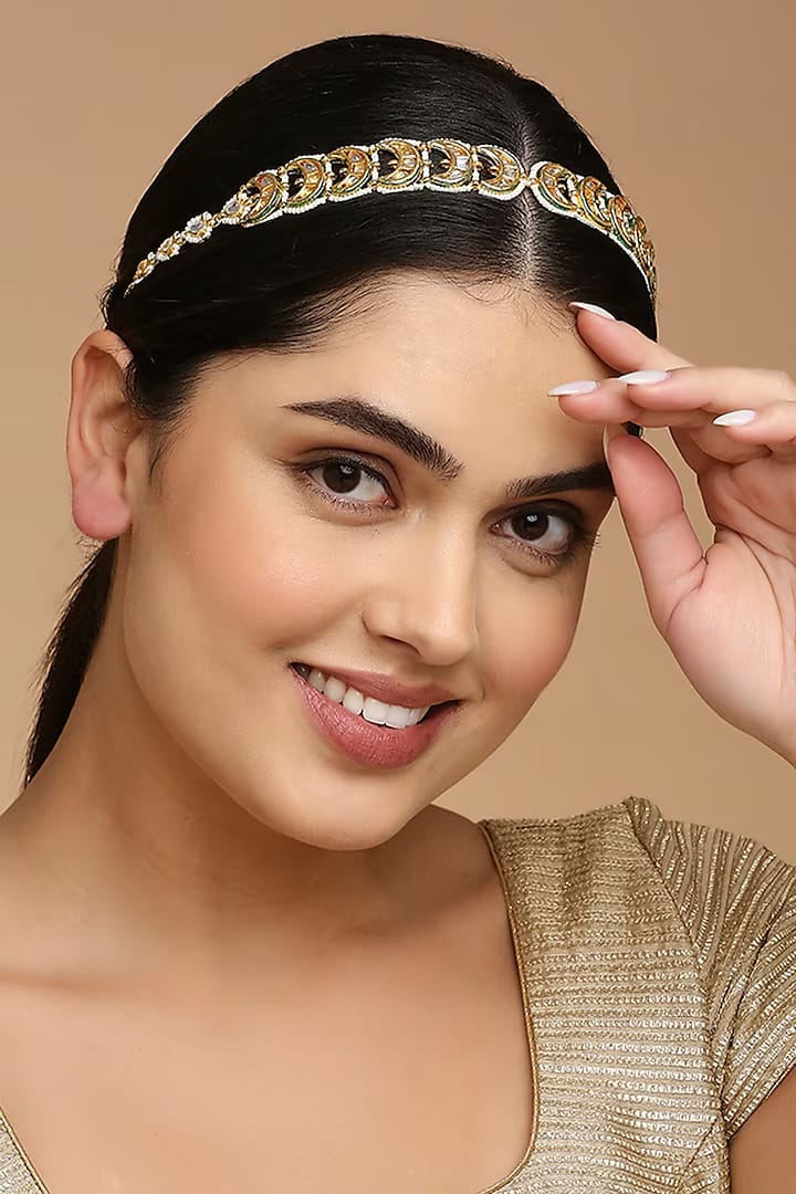 Gold Plated Traditional Kundan & Pearl Studded Choker Mathapatti - Image 2