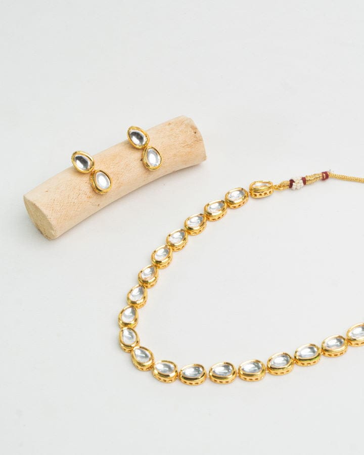 Oval Shape Kundan With Earrings