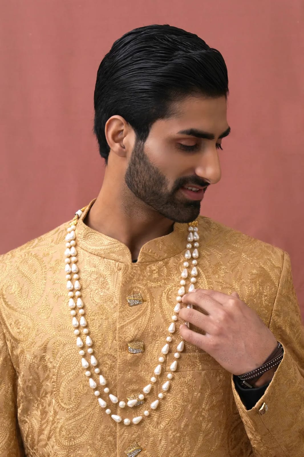 White Dual Shaped Necklace - Image 2