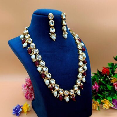 Kundan Necklace Set With Earring