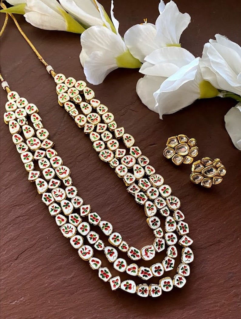 Gold Finish Kundan Mala - Image 2