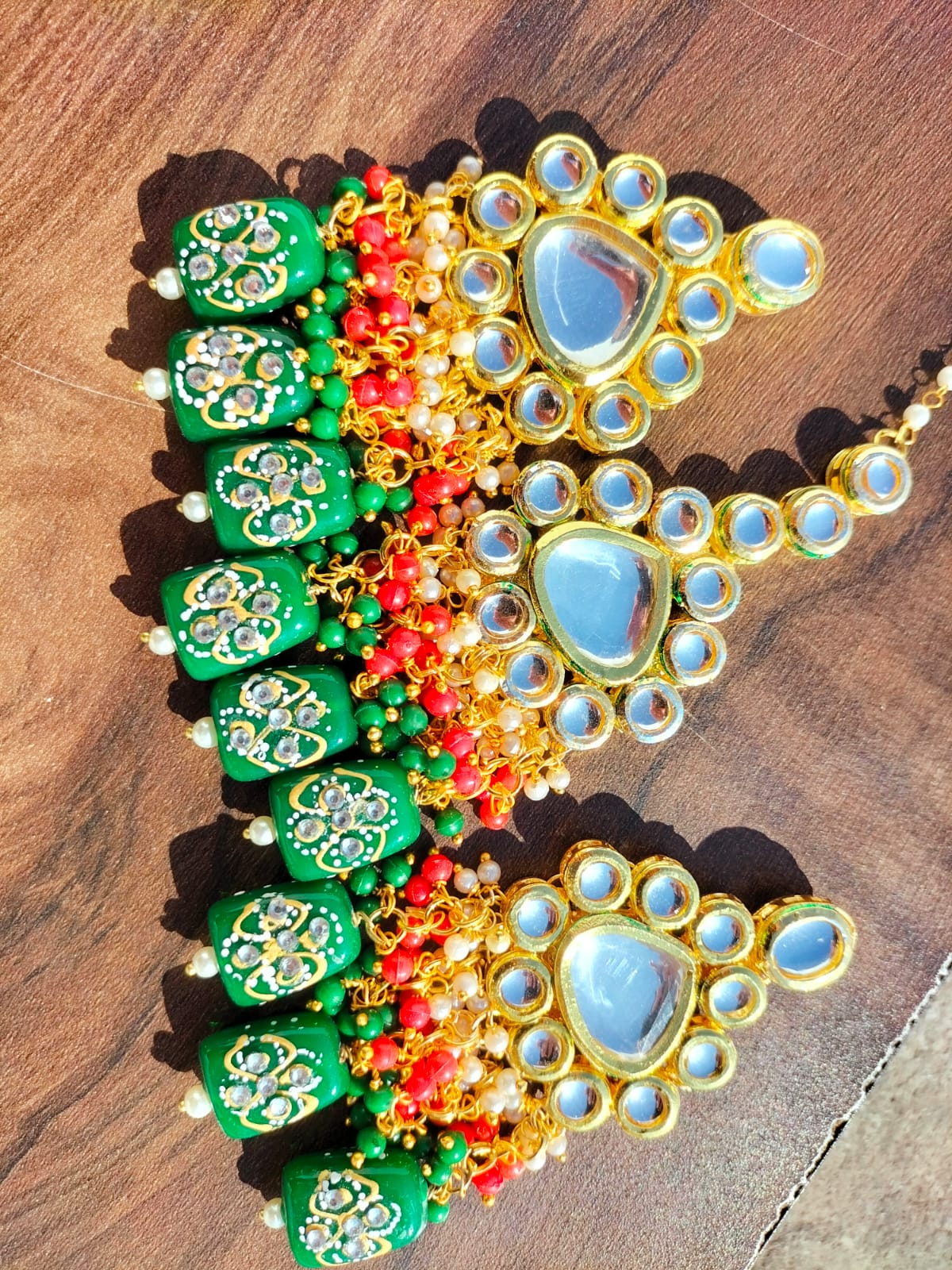 Premium Quality Kundan Bridal Necklace With Earring & Maangtika - Image 6