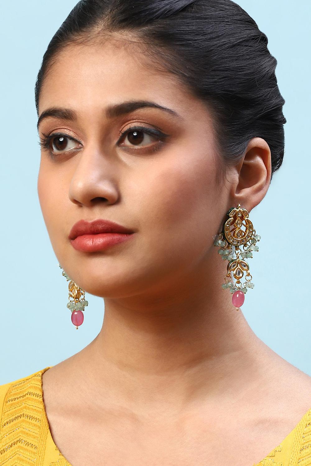 Gold Finish Stud Earrings With Kundan Polki Stone - Image 2