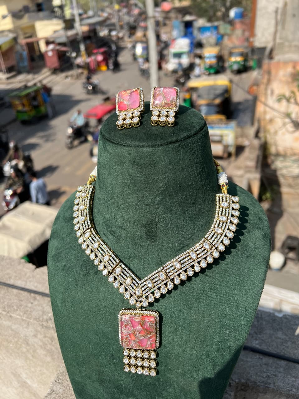 Polki Necklace With Earring - Image 2