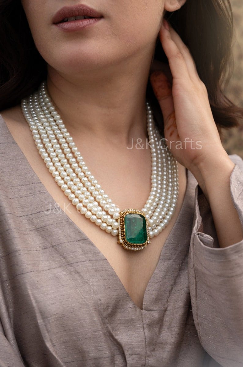 Green Pearl Necklace - Image 5