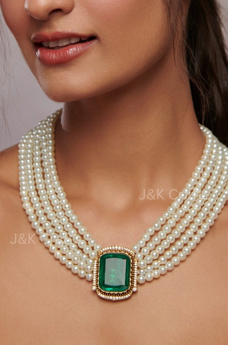 Green Pearl Necklace - Image 7