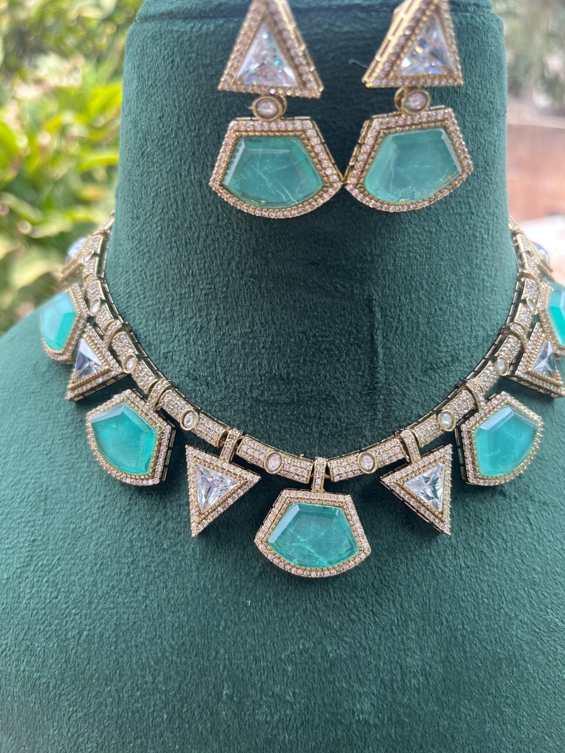 Gold-Plated Mossanite Hasli Kundan-Studded Jewellery Set - Image 2