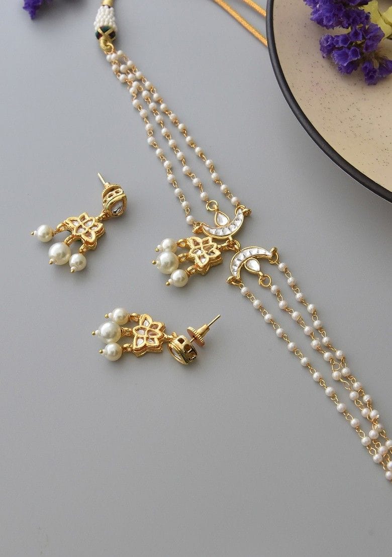 Gold Kundan Choker Set