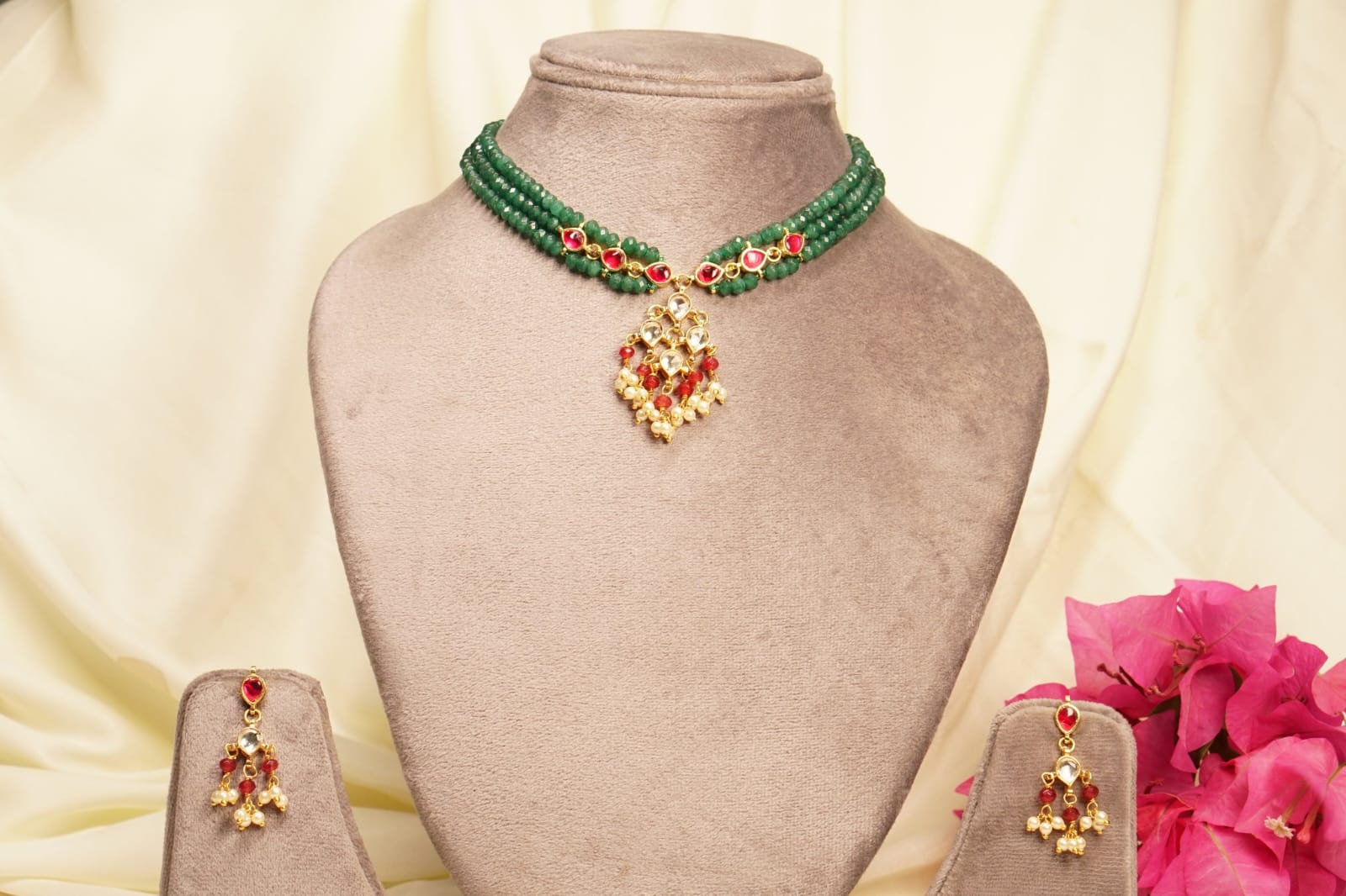 Red Kundan With Green Onyx Necklace - Image 3