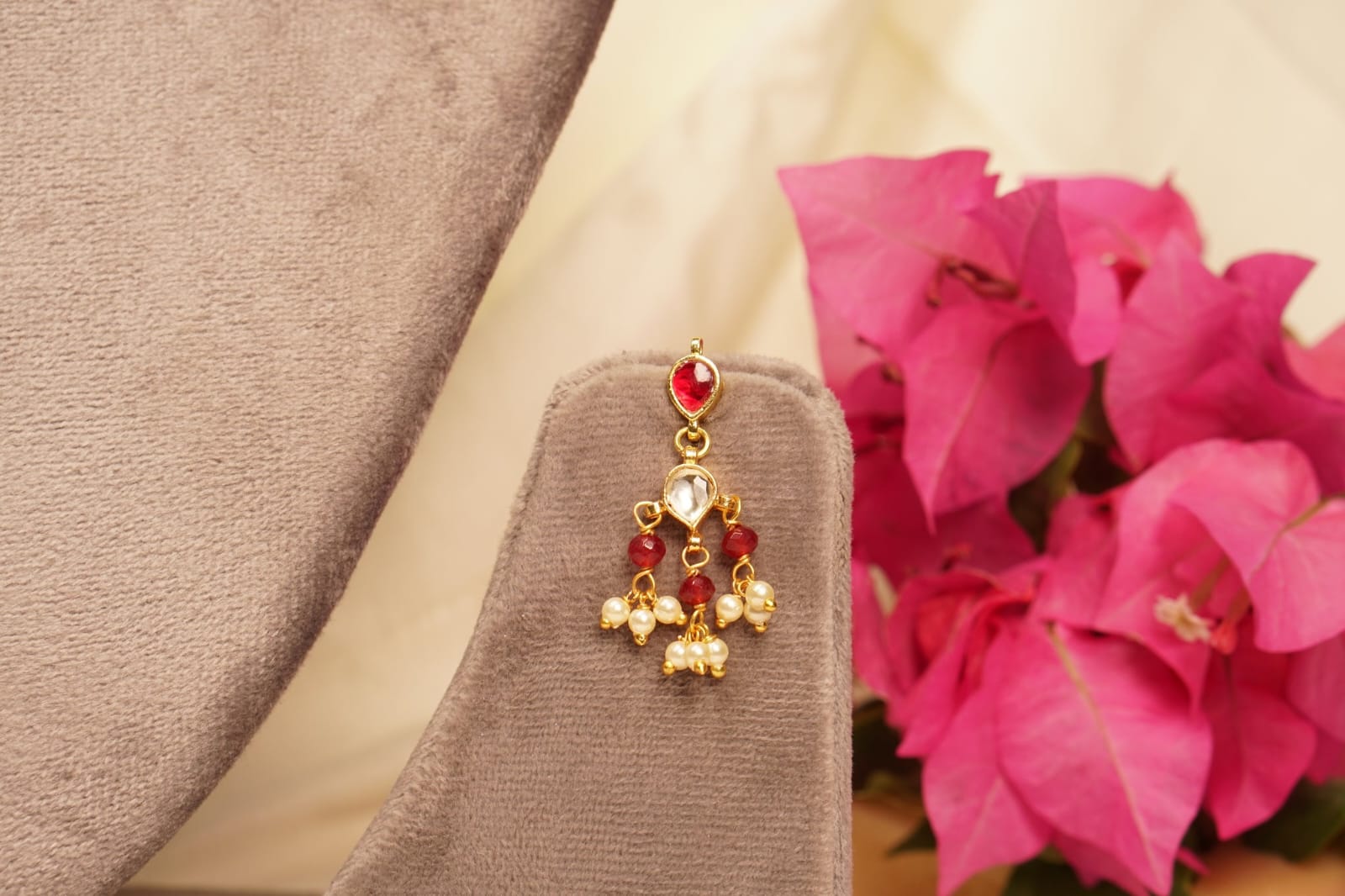 Red Kundan With Green Onyx Necklace - Image 4