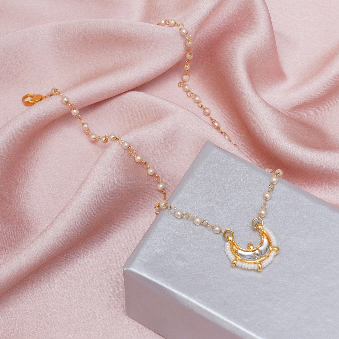 Gold Plated Moon Kundan Pearl Necklace
