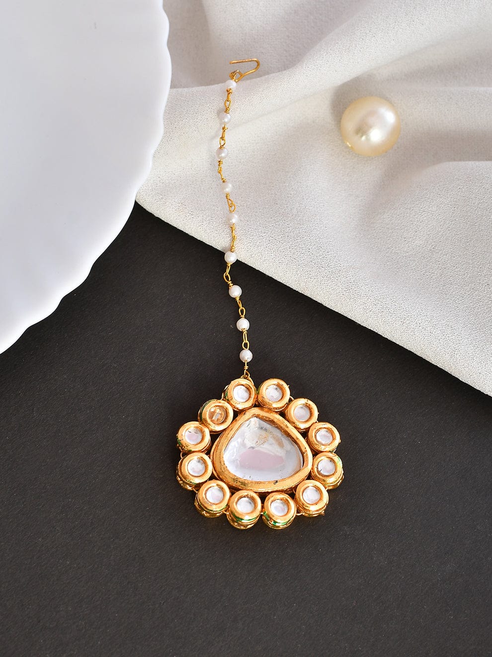 Gold Plated Kundan Maang Tika