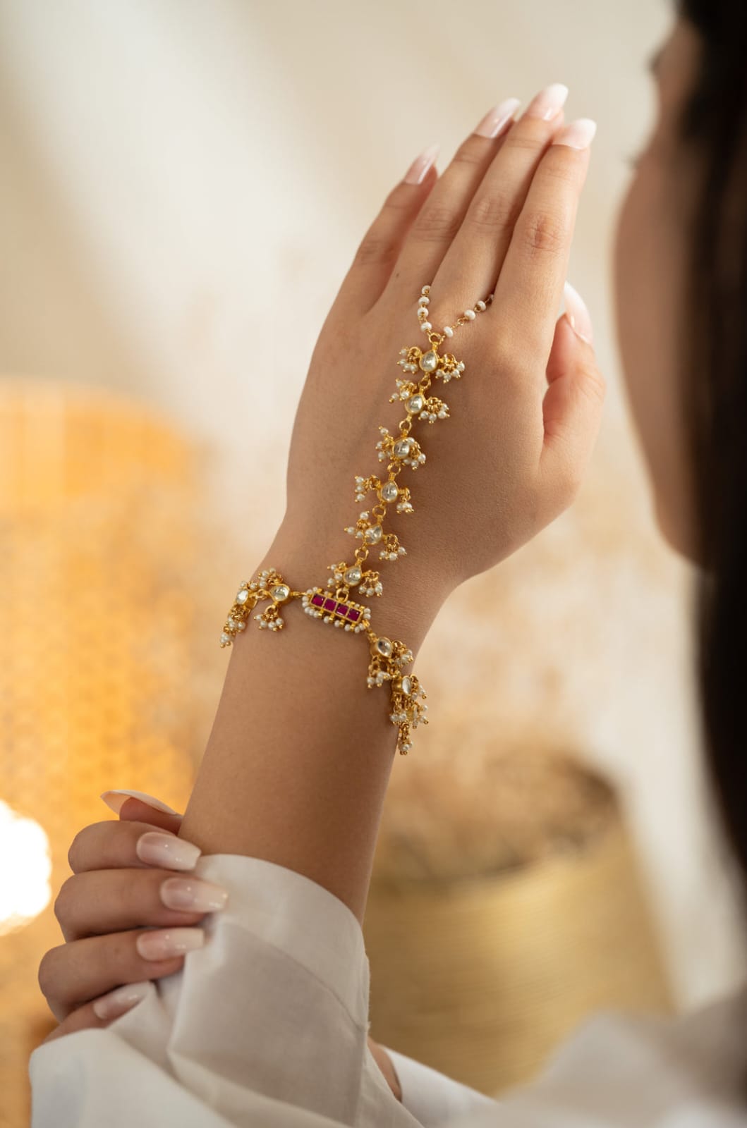 Gold Plated Kundan And Pearl Embellished Haathphool (Pack Of 2) - Image 3