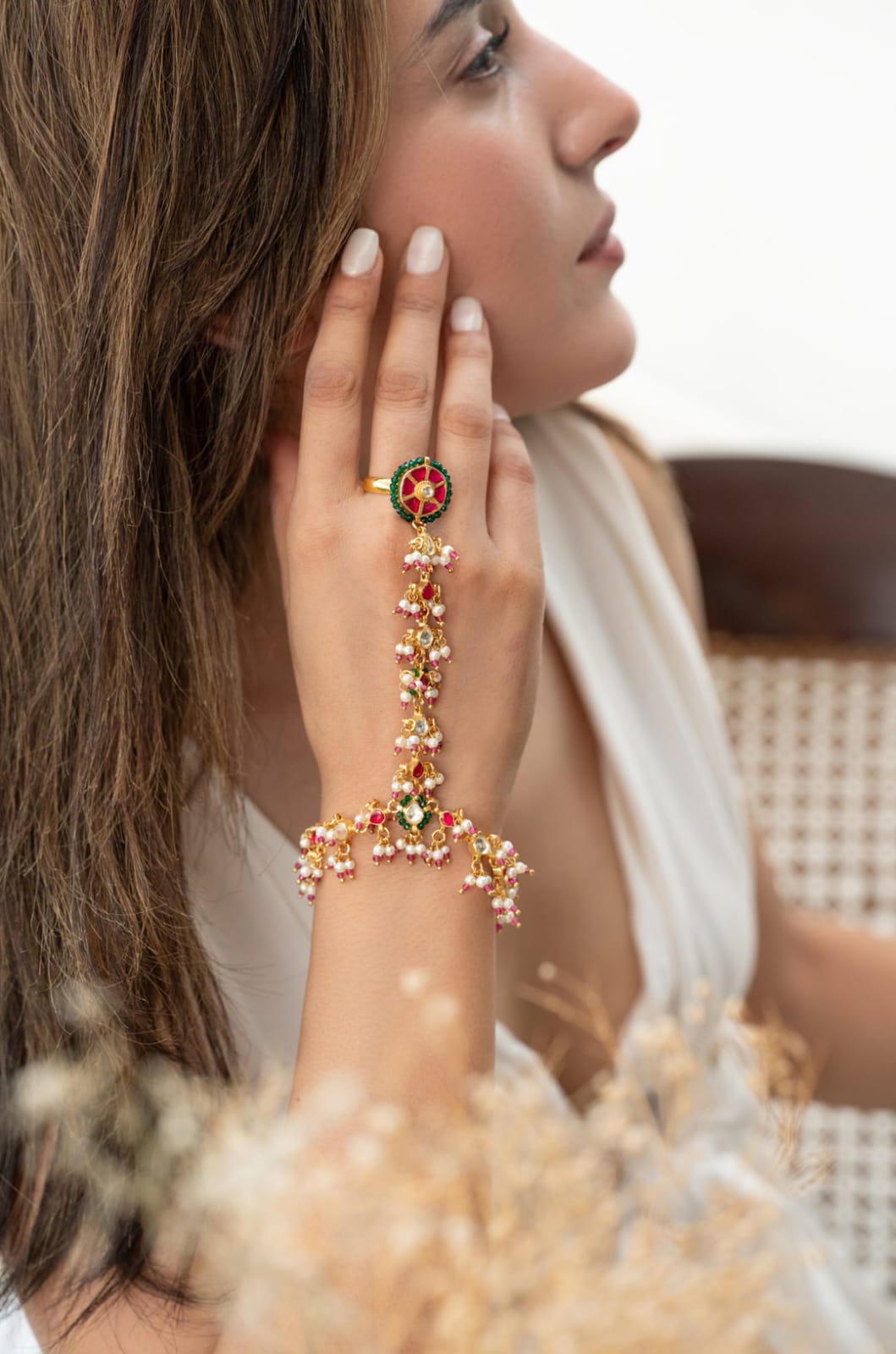 Gold Plated Kundan And Pearl Embellished Haathphool (Pack Of 2) - Image 2