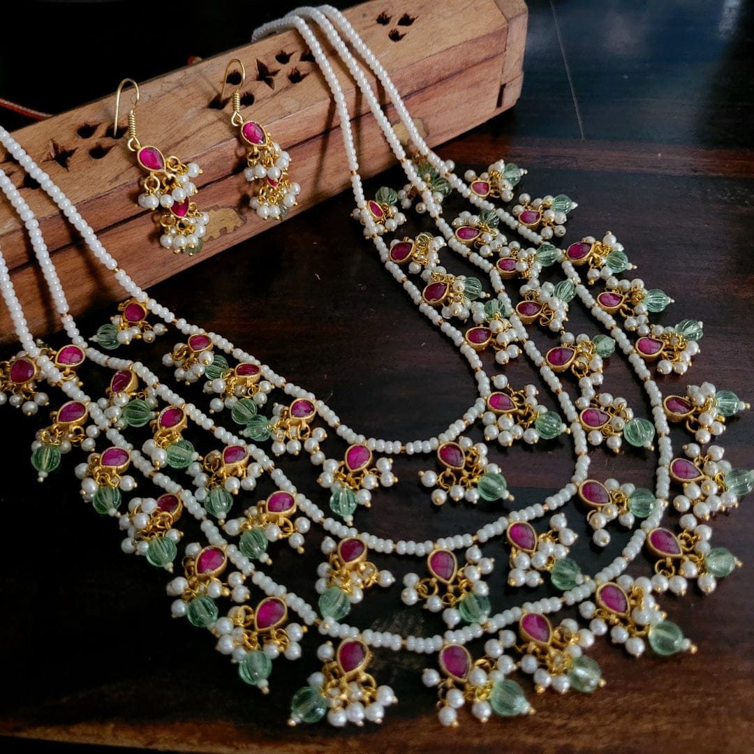THREE LAYER NECKLACE WITH EARRINGS - Image 4