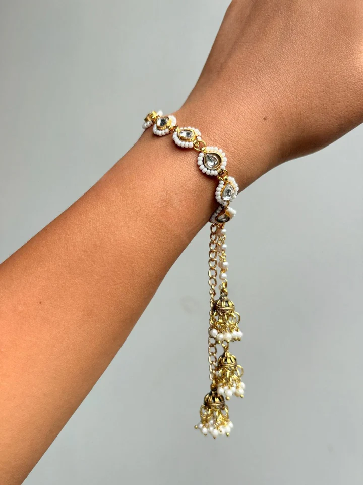 Jhumka Lumba Golden