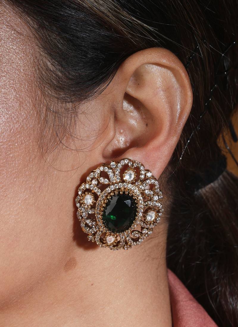 Kudan necklace set with green stones - Image 3