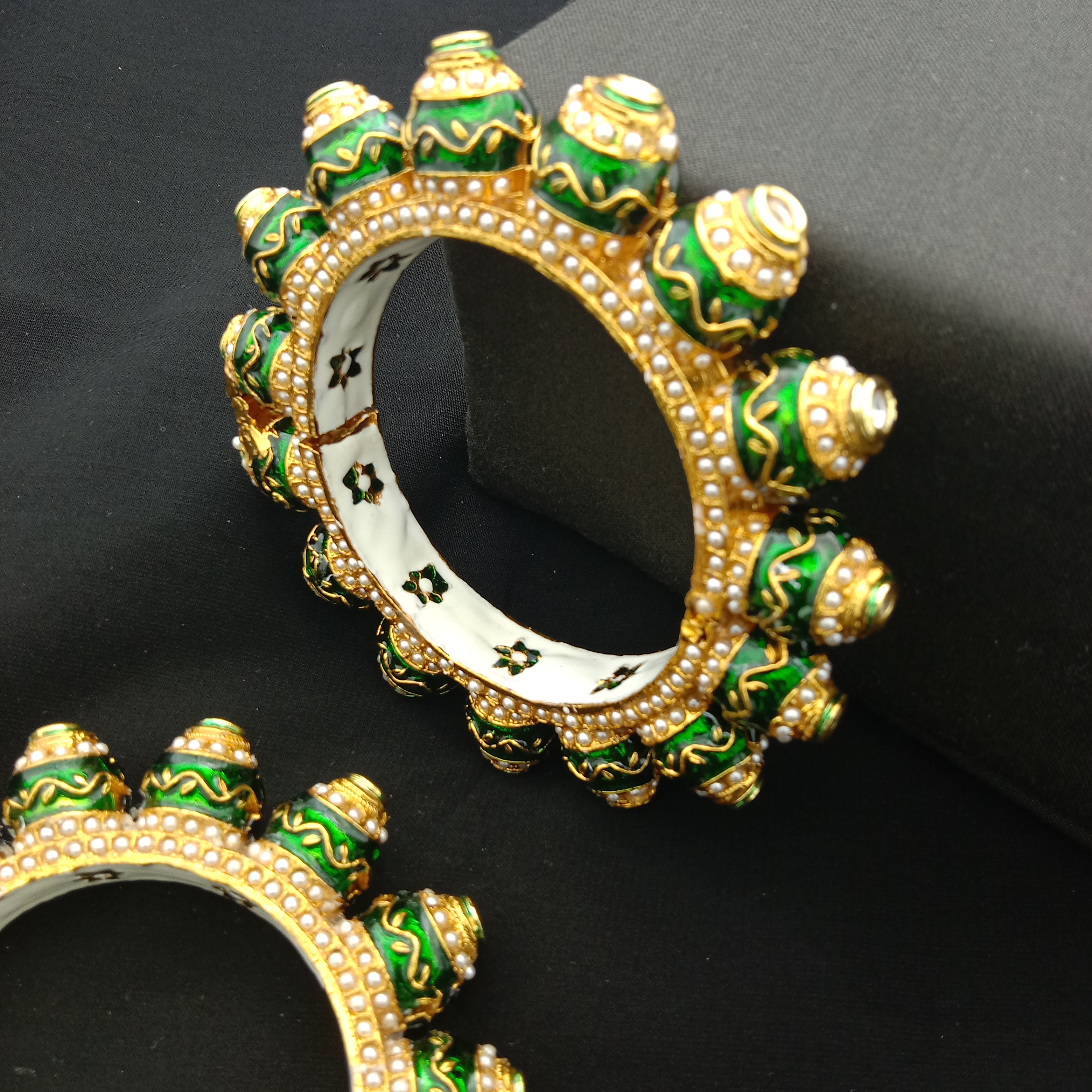 Traditional Meenakari Bridal Bangle Set (Pack Of 2)