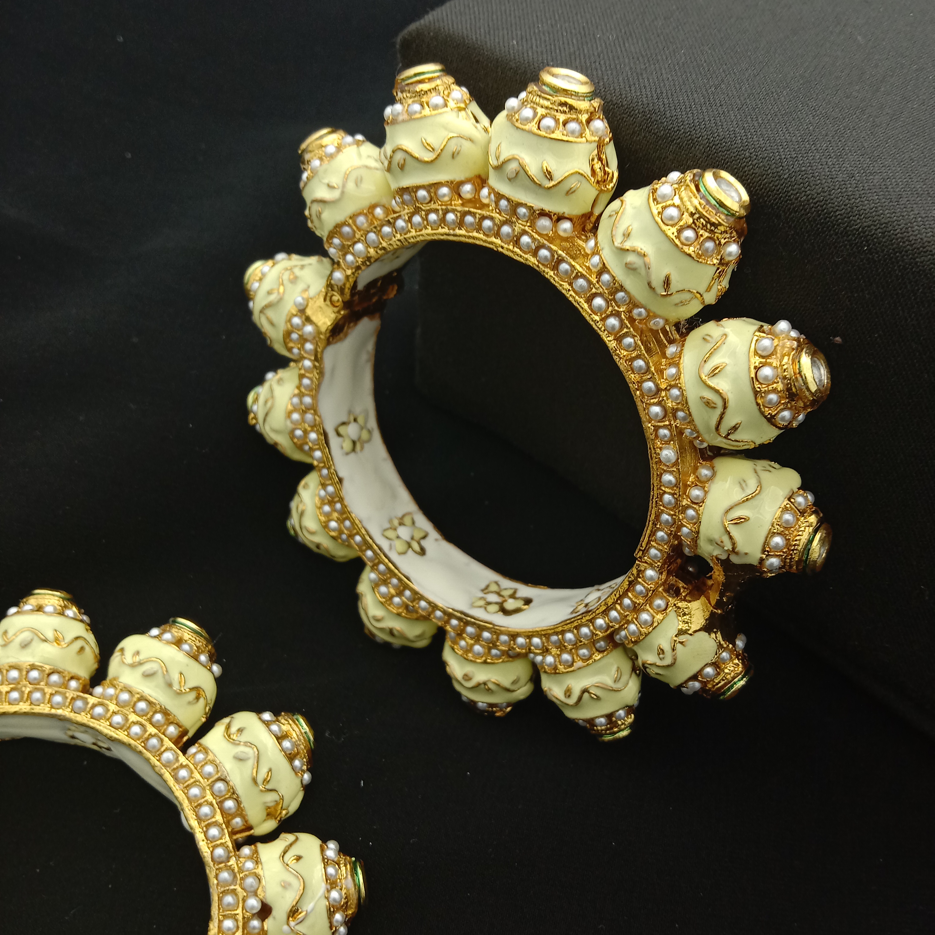 Traditional Meenakari Bridal Bangle Set (Pack Of 2)